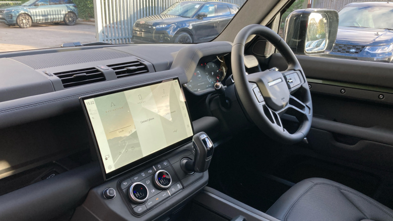 Land Rover Defender 3.0 D250 X-Dynamic SE 90 3dr Auto Diesel Estate